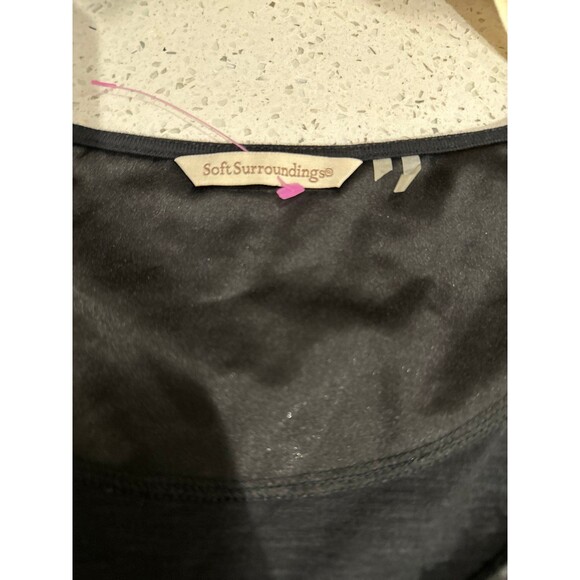 Soft surroundings black top - Picture 4 of 5